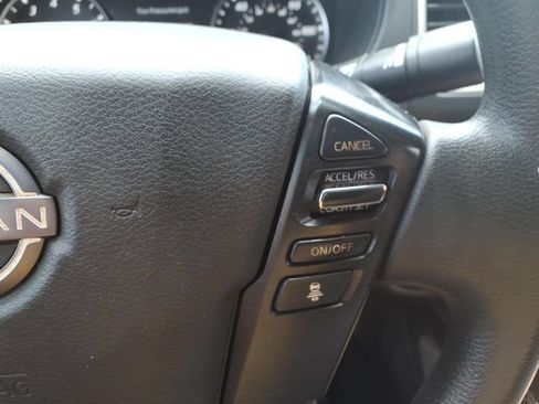 Used 2022 Nissan Frontier SV w/ Technology Package AWD/4WD image 18