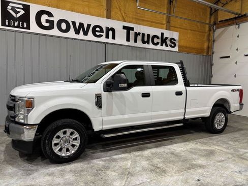 Used 2022 Ford F250 XL w/ STX Appearance Package AWD/4WD image 4