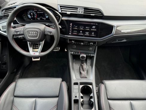 Certified 2025 Audi Q3 2.0T Premium Plus w/ Premium Plus Package image 25