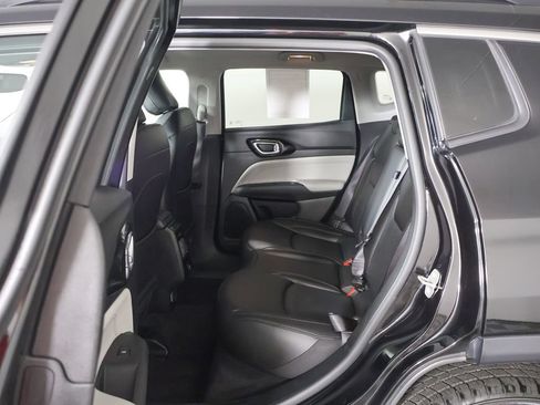 Used 2022 Jeep Compass Limited AWD/4WD image 30