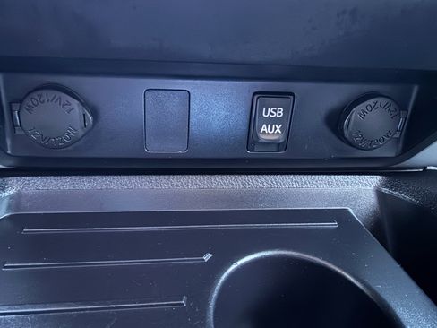 Used 2015 Toyota Tundra SR5 w/ TRD Off Road Package image 18