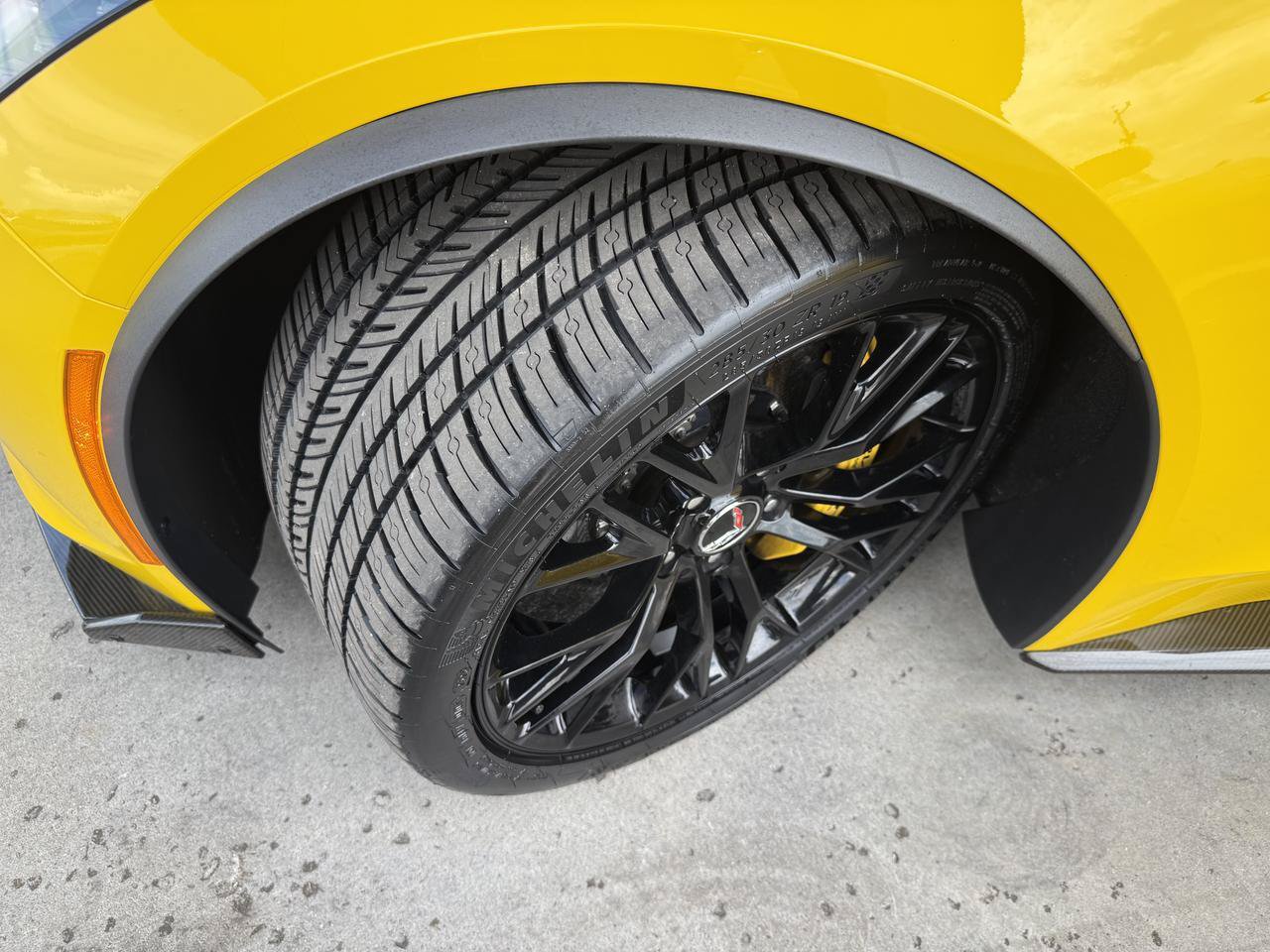Used 2015 Chevrolet Corvette Z06 w/ Z07 Performance Package w/ Z07 Performance Package RWD image 50