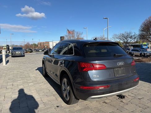 Used 2020 Audi Q5 2.0T Premium w/ Convenience Package image 14