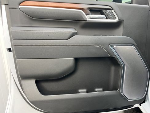 Used 2025 GMC Sierra 3500 Denali w/ Denali Reserve Package image 21