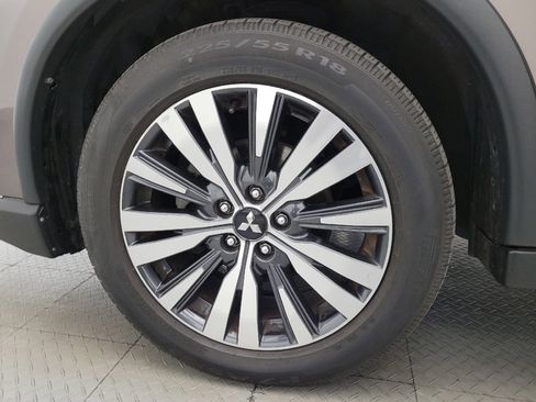 Used 2019 Mitsubishi Outlander LE FWD image 31