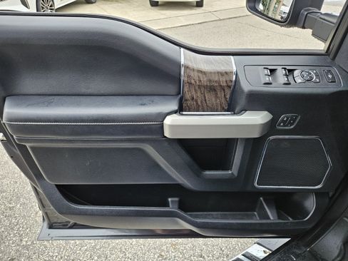 Used 2019 Ford F250 Lariat w/ Lariat Ultimate Package AWD/4WD image 30