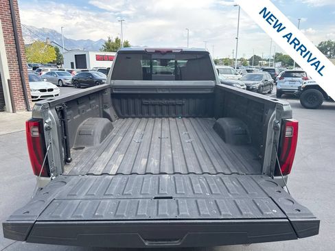 Used 2024 GMC Sierra 2500 Denali Ultimate AWD/4WD image 13