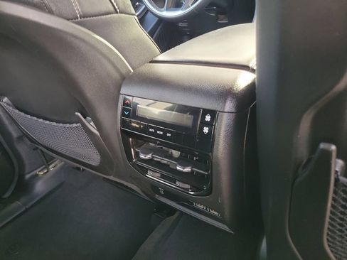 Used 2024 Jeep Grand Cherokee L Laredo AWD/4WD image 25