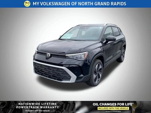 New 2026 Volkswagen Taos SE AWD/4WD image 3