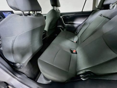 Used 2021 Toyota RAV4 LE FWD image 28