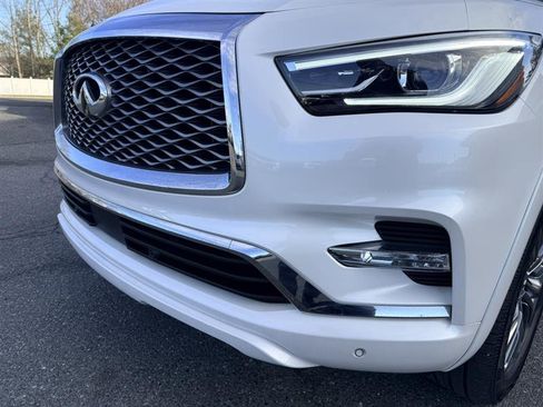 Used 2019 INFINITI QX80 Luxe w/ 22" Wheel Package AWD/4WD image 9