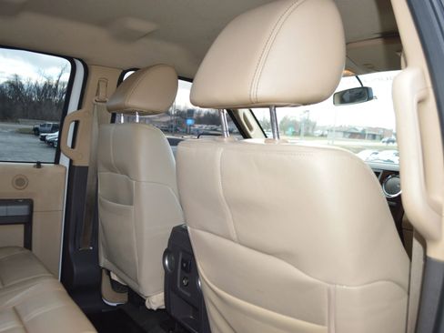 Used 2011 Ford F250 Lariat w/ Lariat Interior Pkg image 26