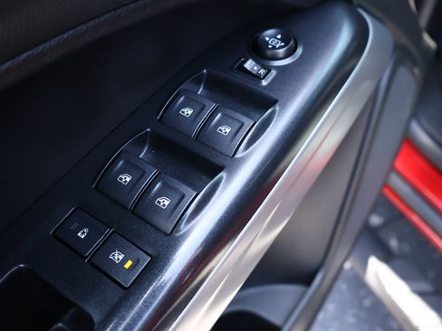 Used 2021 Chevrolet Colorado LT w/ LT Convenience Package RWD image 8