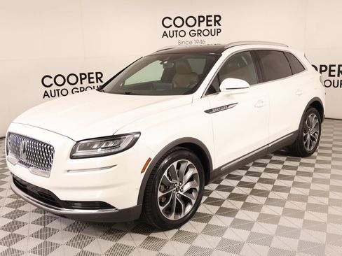 Used 2022 Lincoln Nautilus Reserve AWD/4WD image 10