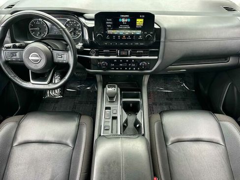 Used 2023 Nissan Pathfinder SL FWD image 16