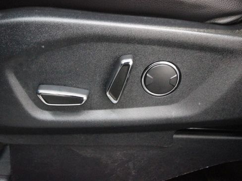 Used 2018 Ford Explorer Limited FWD image 16