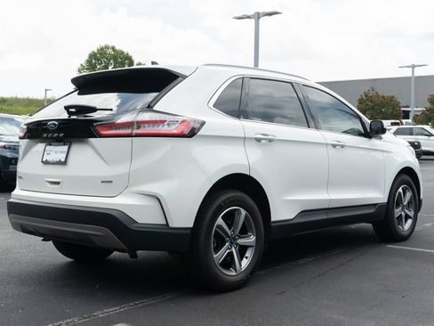 Used 2022 Ford Edge SEL w/ Convenience Package AWD/4WD image 9