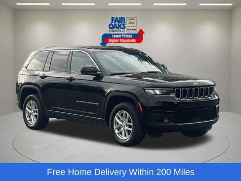 Used 2025 Jeep Grand Cherokee Laredo X w/ Luxury Tech Group I AWD/4WD image 1