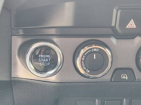 Used 2019 Toyota Tacoma TRD Off-Road AWD/4WD image 21