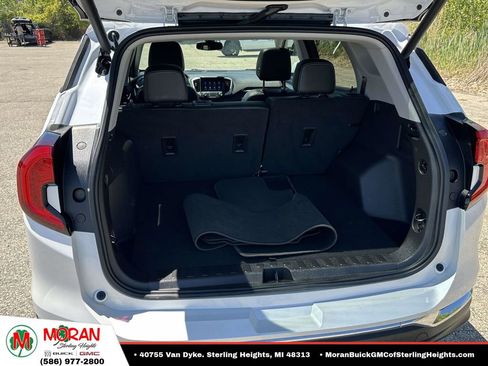 Certified 2023 GMC Terrain SLT FWD image 9