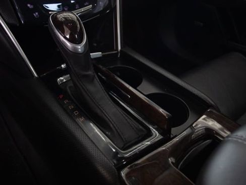 Used 2017 Cadillac XTS Luxury image 19