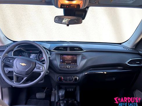 Used 2023 Chevrolet TrailBlazer LT FWD image 14