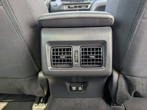 Used 2025 Toyota Camry LE w/ Convenience Package image 7