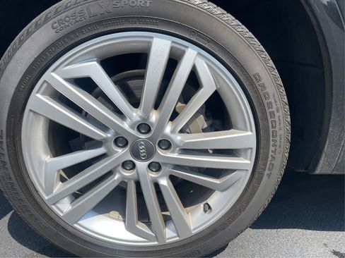 Used 2018 Audi Q5 2.0T Premium Plus w/ Premium Plus Package AWD/4WD image 22