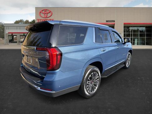 Used 2025 GMC Yukon Elevation image 5