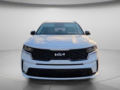 Used 2023 Kia Sorento S w/ Panoramic Sunroof Package FWD image 3