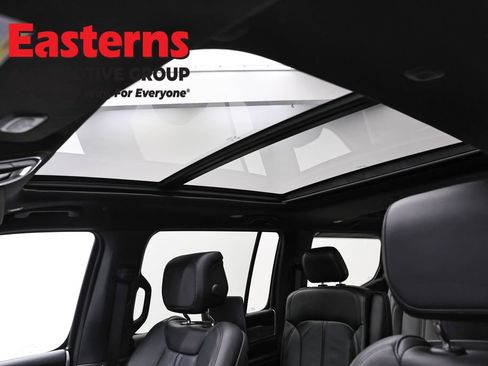 Used 2024 Jeep Wagoneer Series III w/ Premium Group I AWD/4WD image 40