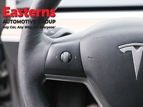 Used 2023 Tesla Model 3 Standard Range image 15