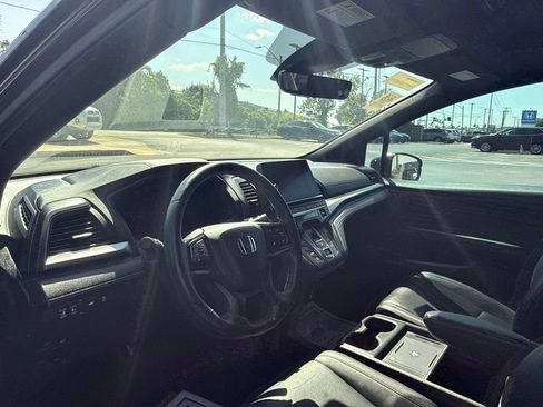 Used 2025 Honda Odyssey Sport-L image 8