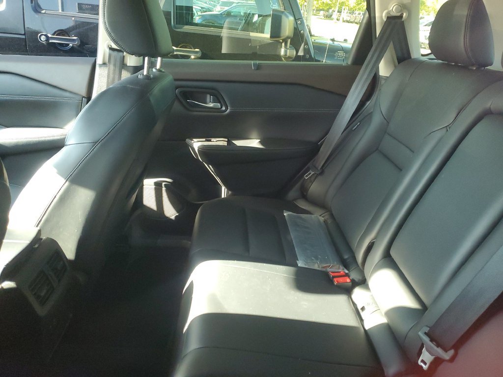 Certified 2023 Nissan Rogue SV w/ SV Premium B Package AWD/4WD image 13
