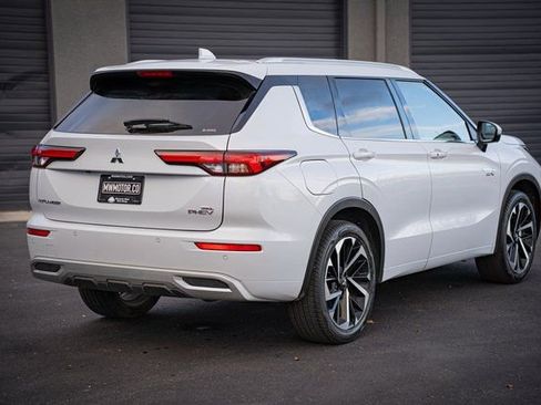 Used 2023 Mitsubishi Outlander SEL image 8