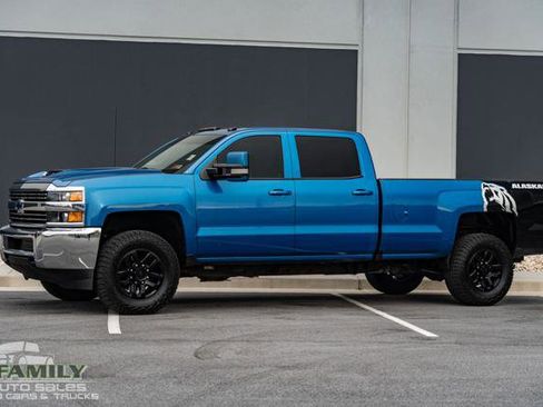 Used 2018 Chevrolet Silverado 3500 W/T image 3