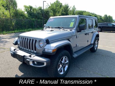 Used 2020 Jeep Wrangler Unlimited Sahara w/ Cold Weather Group AWD/4WD image 9