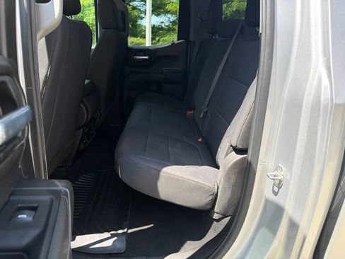 Used 2019 Chevrolet Silverado 1500 Custom w/ Custom Convenience Package AWD/4WD image 22