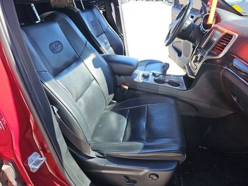 Used 2015 Jeep Grand Cherokee Overland AWD/4WD image 12