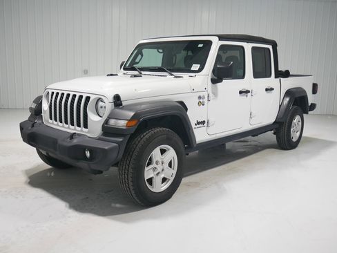 Used 2020 Jeep Gladiator Sport w/ Quick Order Package 24S image 1
