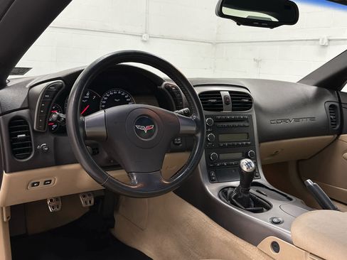 Used 2006 Chevrolet Corvette Coupe w/ Preferred Equipment Group image 10