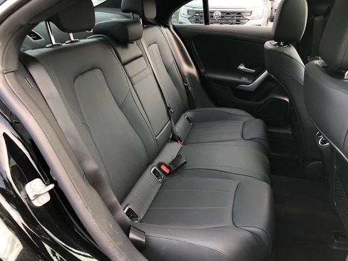 Used 2025 Mercedes-Benz CLA 250 4MATIC image 33