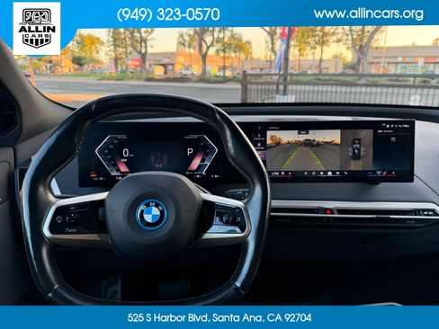 Used 2024 BMW iX xDrive50 w/ Premium Package AWD/4WD image 10