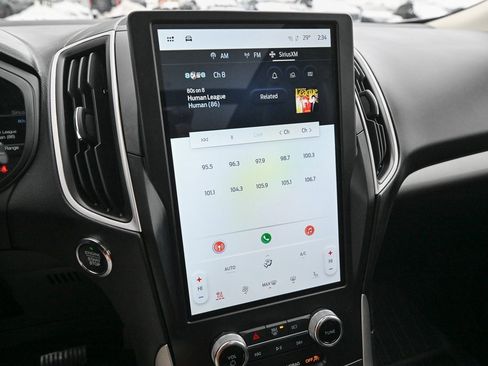 Used 2024 Ford Edge SEL w/ Convenience Package image 37