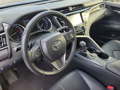 Used 2018 Toyota Camry SE w/ Convenience Package image 21