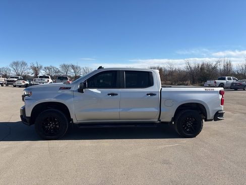 Used 2021 Chevrolet Silverado 1500 LT Trail Boss w/ Convenience Package II image 9