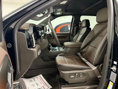 New 2025 GMC Sierra 2500 Denali w/ Denali Reserve Package image 11