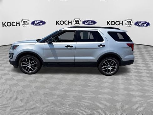 Used 2016 Ford Explorer Sport w/ Equipment Group 401A AWD/4WD image 4