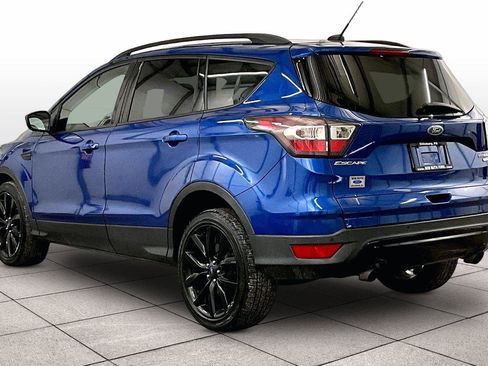 Used 2017 Ford Escape Titanium image 10