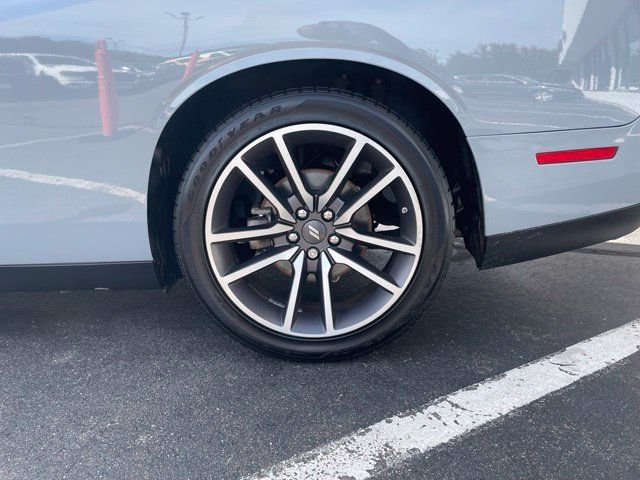 Used 2022 Dodge Challenger R/T w/ Plus Package RWD image 29